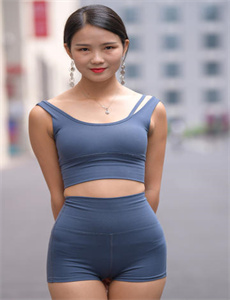 暖暖日本在线手机免费完整版/他揉捏她两乳不停呻吟人妻