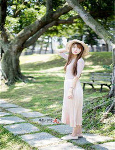 免费精品国偷自产在线在线/亚洲AV综合AV国产AV